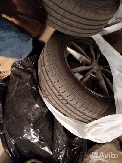 Yokohama BluEarth-GT AE-51 215/60 R16 99V