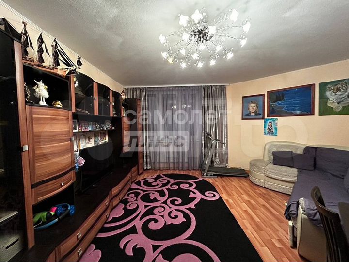 3-к. квартира, 80 м², 4/7 эт.