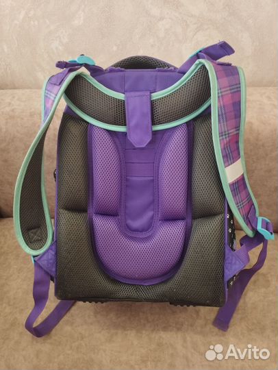 Портфель для девочки б/у в идеальном состоянии