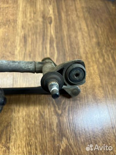 Трапеция дворников передняя Skoda Rapid лифтбек