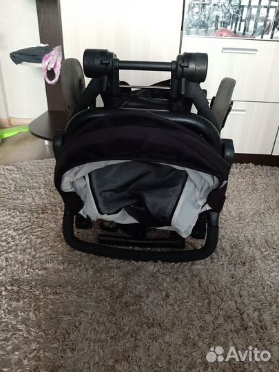 Прогулочная коляска yoya care