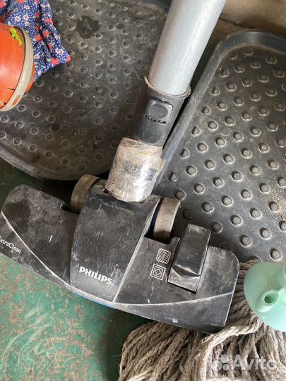 Пылесос Philips Performer Compact 2000w