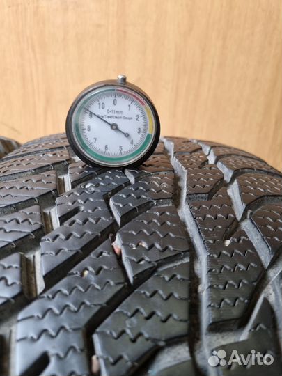 Viatti Bosco S/T V-526 235/55 R18