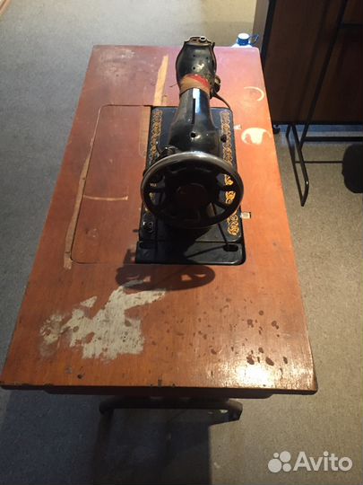 Швейная машина