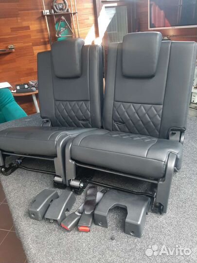 Третий ряд сидений mitsubishi pajero