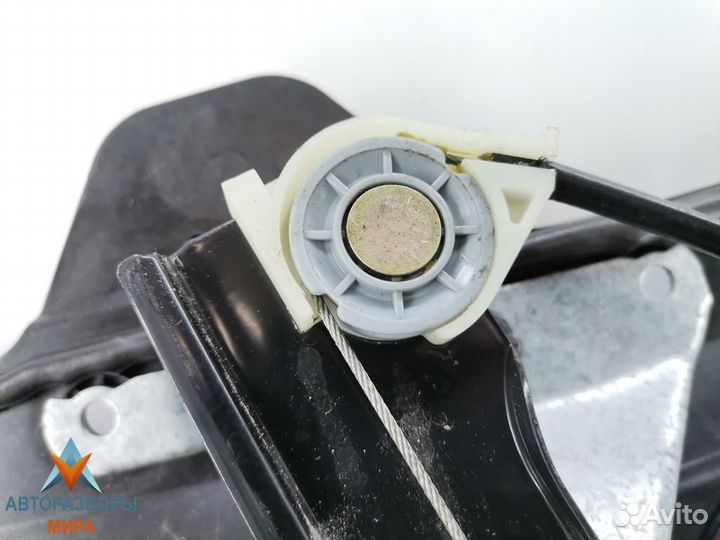 Стеклоподъемник передний правый Ford Fusion 2003