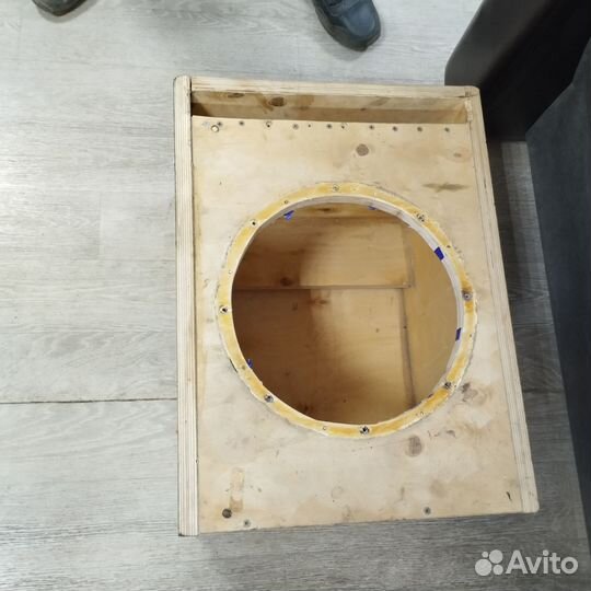 Короб под subwoofer 12