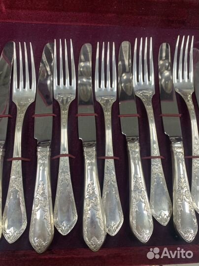 Набор столовых приборов серебро