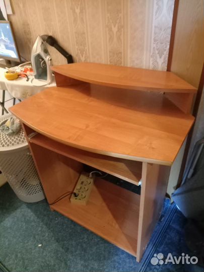 Компьютерный стол