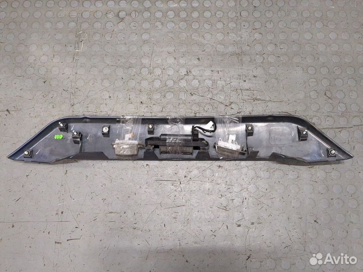 Накладка под номер Mitsubishi Outlander XL, 2009