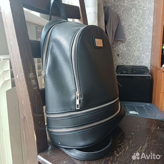 Рюкзак кожаный черный