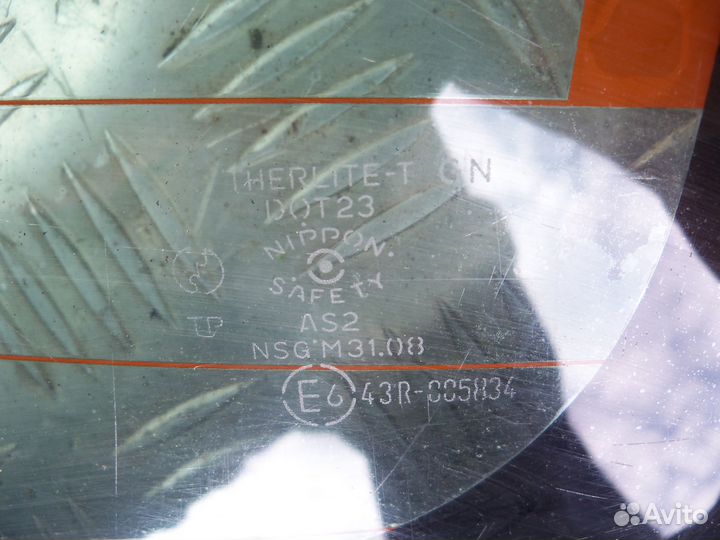 Стекло заднее Mazda Protege 5 2002г