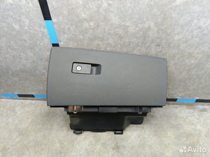 Бардачок Volvo S80 2 2.5 B5254T6 2007