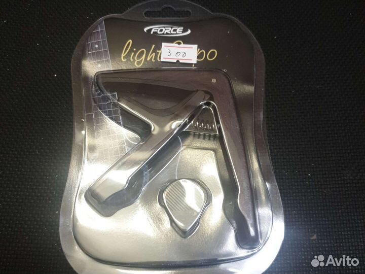 Каподастры в ассортименте