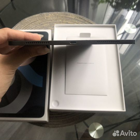 Apple iPad air (4-го поколения) 2020