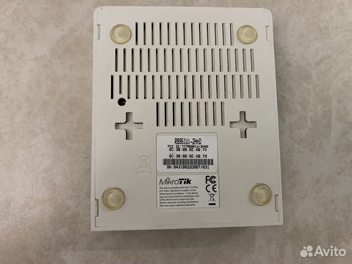 Wi-Fi роутер маршрутизатор MikroTik RB951Ui-2HnD