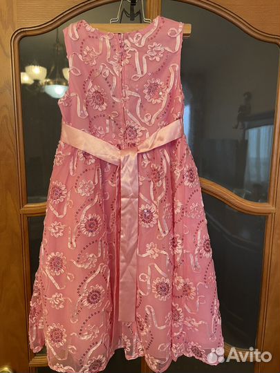 Платье девочки праздничное