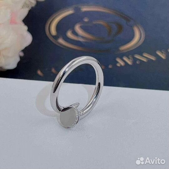 Кольцо Cartier Juste un Clou Белое золото 0,04ct