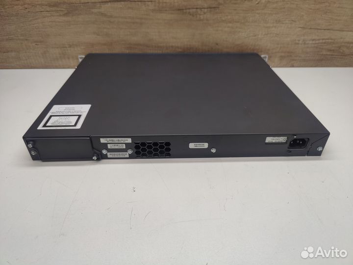 PoE 24 порта, Коммутатор Cisco WS-C2960S-F24PS-L