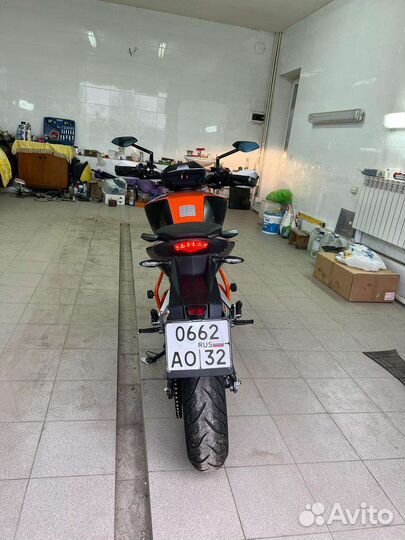 KTM 200