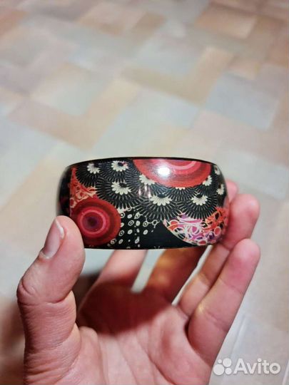 Женский браслет