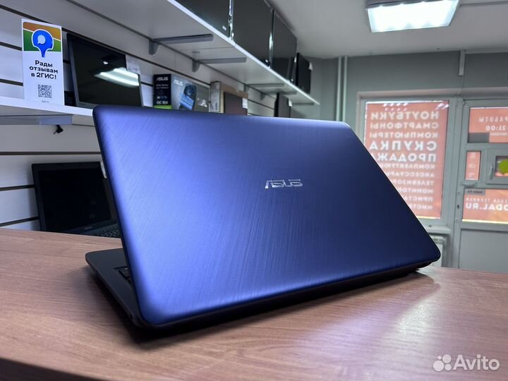 Быстрый Asus для игр/работы/долго держит заряд