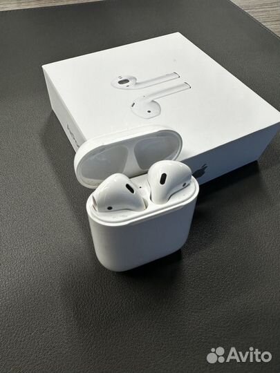 Apple Airpods 2