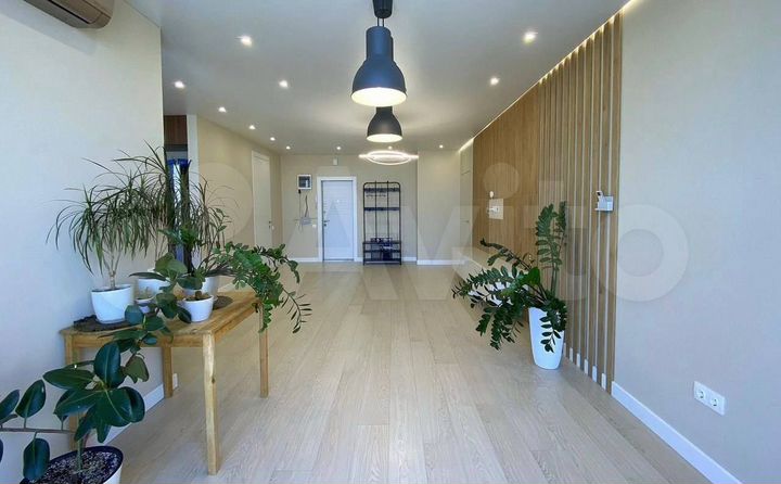 2-к. квартира, 73 м², 5/5 эт.