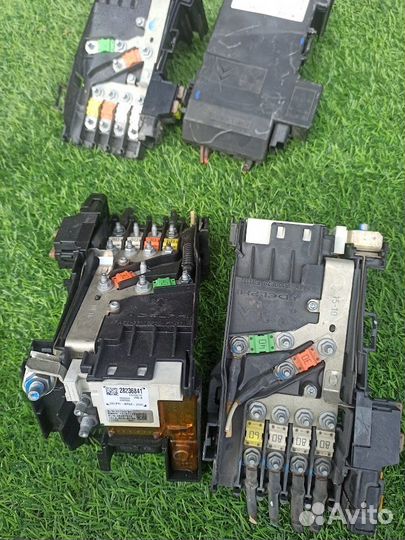 Блок предохранителей Peugeot 308, Пежо 308