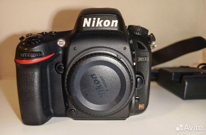 Nikon D600 Body, хорошее состояние