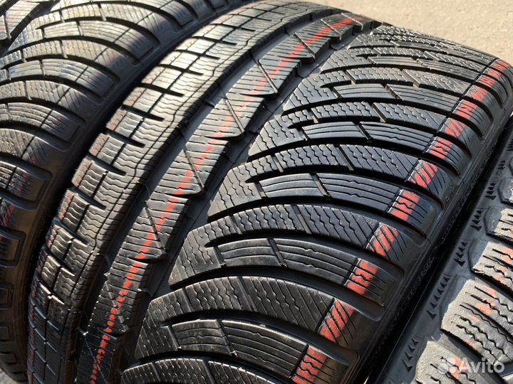 Michelin Pilot Alpin PA4 245/35 R20 и 275/30 R20