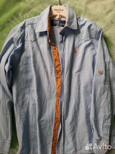 2 жилета,4 рубашки и школьные серые брюки,школа