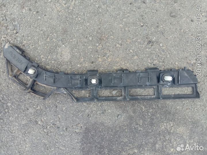 Крепление бампера Kia Rio, заднее правое, б/у