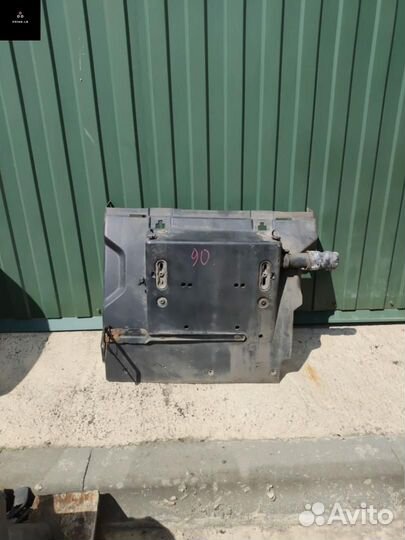 Подкрылок оси перед. прав. Renault T-Series 2014