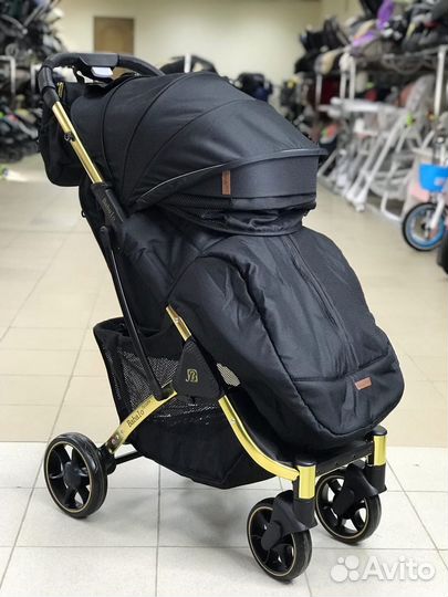 Прогулочная коляска новая