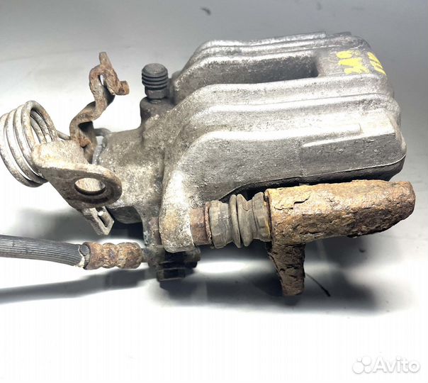 Суппорт задний правый Audi а6с5