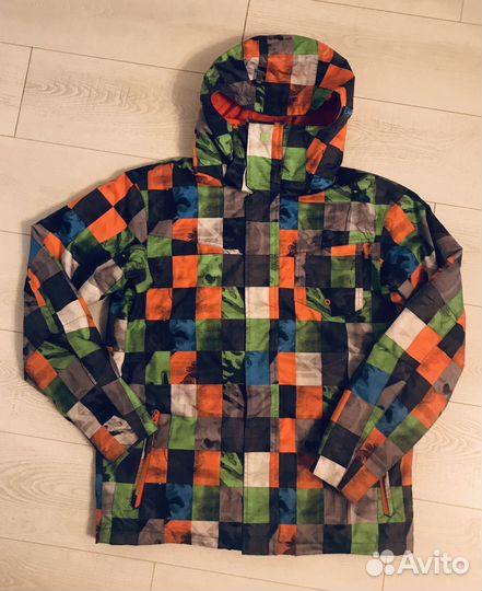 Горнолыжная куртка