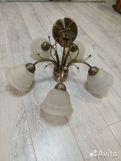 Люстра потолочная подвесная