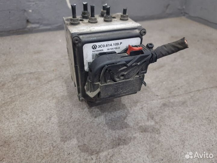 Блок ABS с ESP для Volkswagen Passat B6