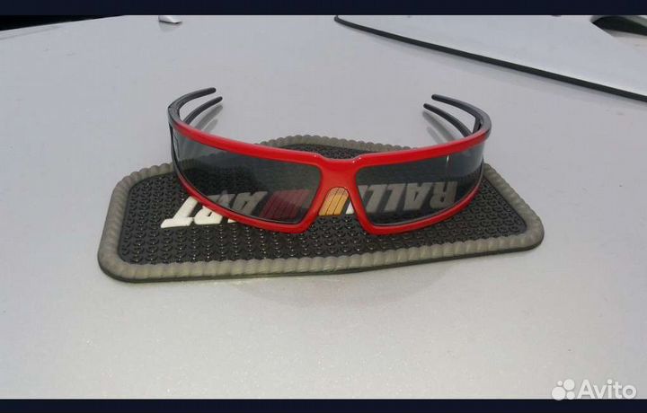 Очки фирменные