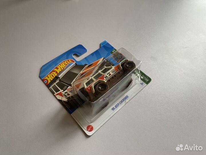 TH Hot Wheels ‘95 Jeep Cherokee