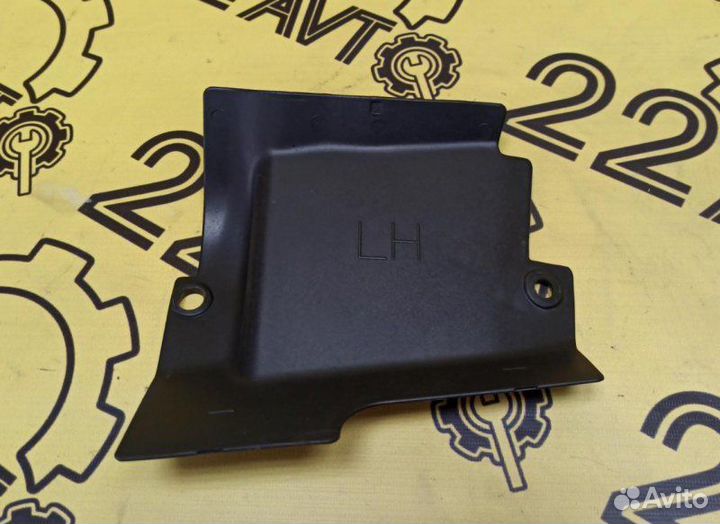 Защита горловины топливного бака задняя левая