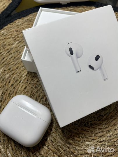 Оригинальные AirPods 3