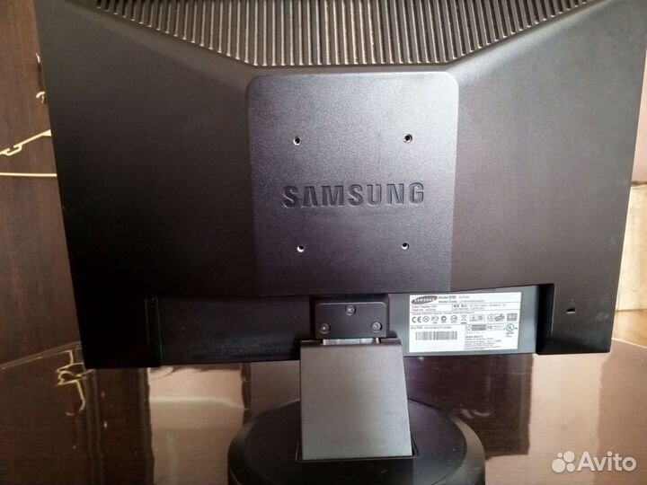 Монитор Samsung sync master 923nw