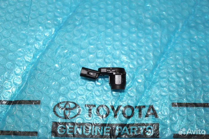 Парктроник Камри 70 черный металлик Оригинал бу