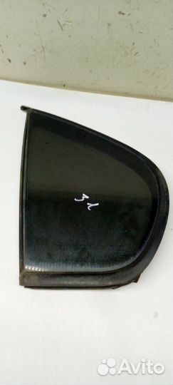 Стекло двери (форточка) заднее левое Nissan