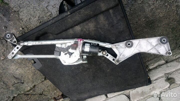 Продам трапецию дворников на мерседес W164