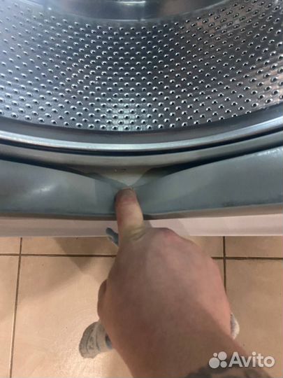 Стиральная машина Ariston wmsg 600 B
