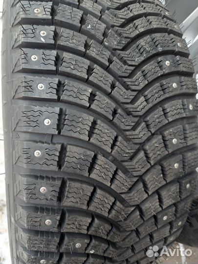 Michelin Latitude X-Ice North 2 255/40 R19 100H