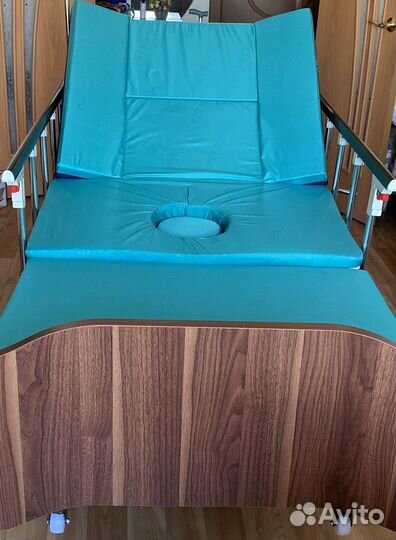 Медицинская кровать